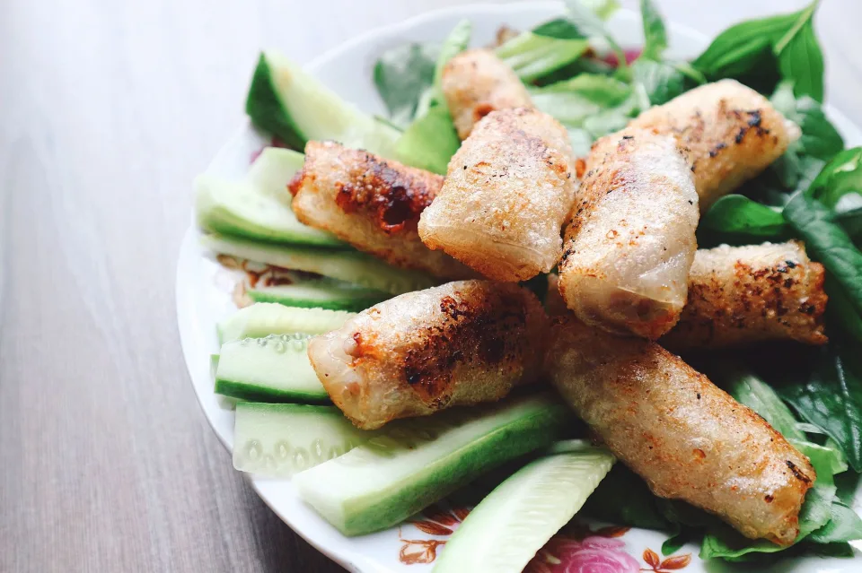 Bàn ăn tại Tường Vy